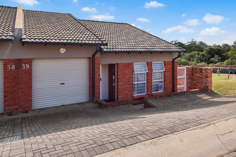 2 Bedroom Property for Sale in Beacon Bay Eastern Cape